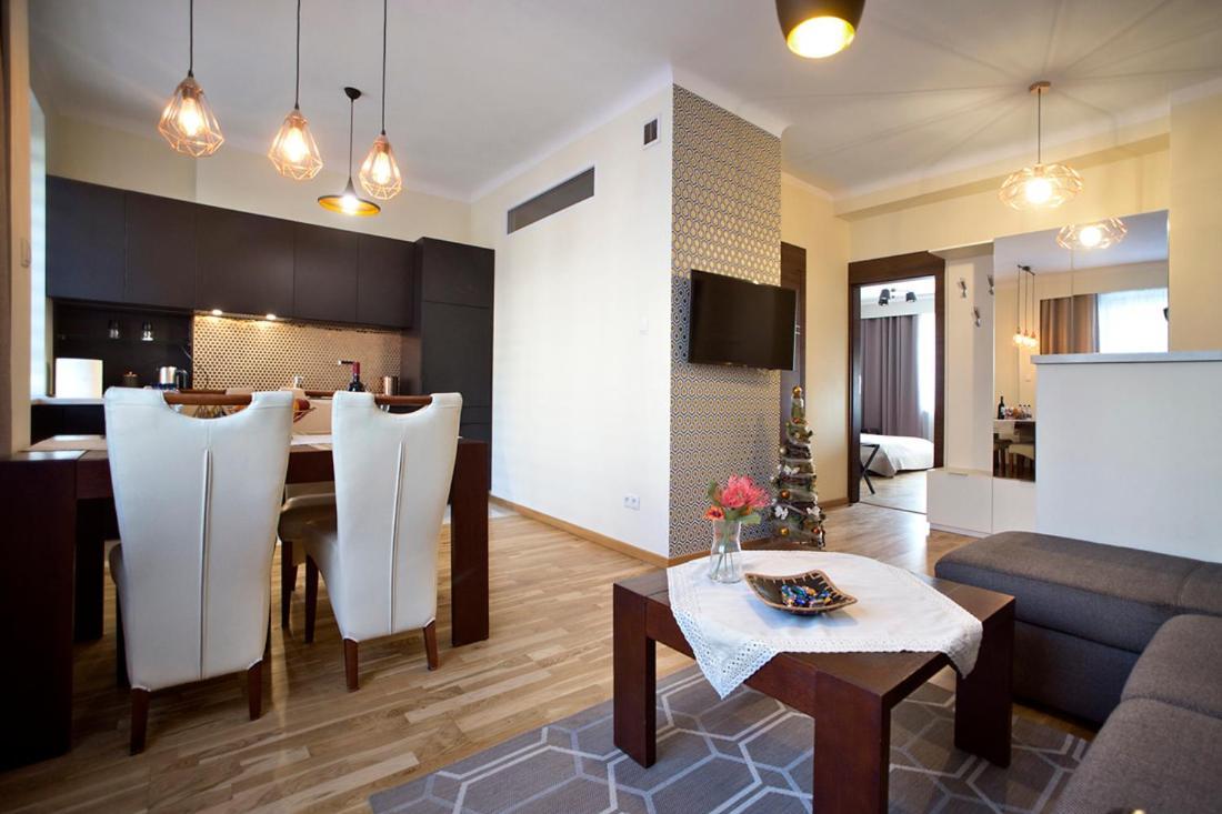 Niepodleglosci Serviced Apartments Warsaw Exterior photo